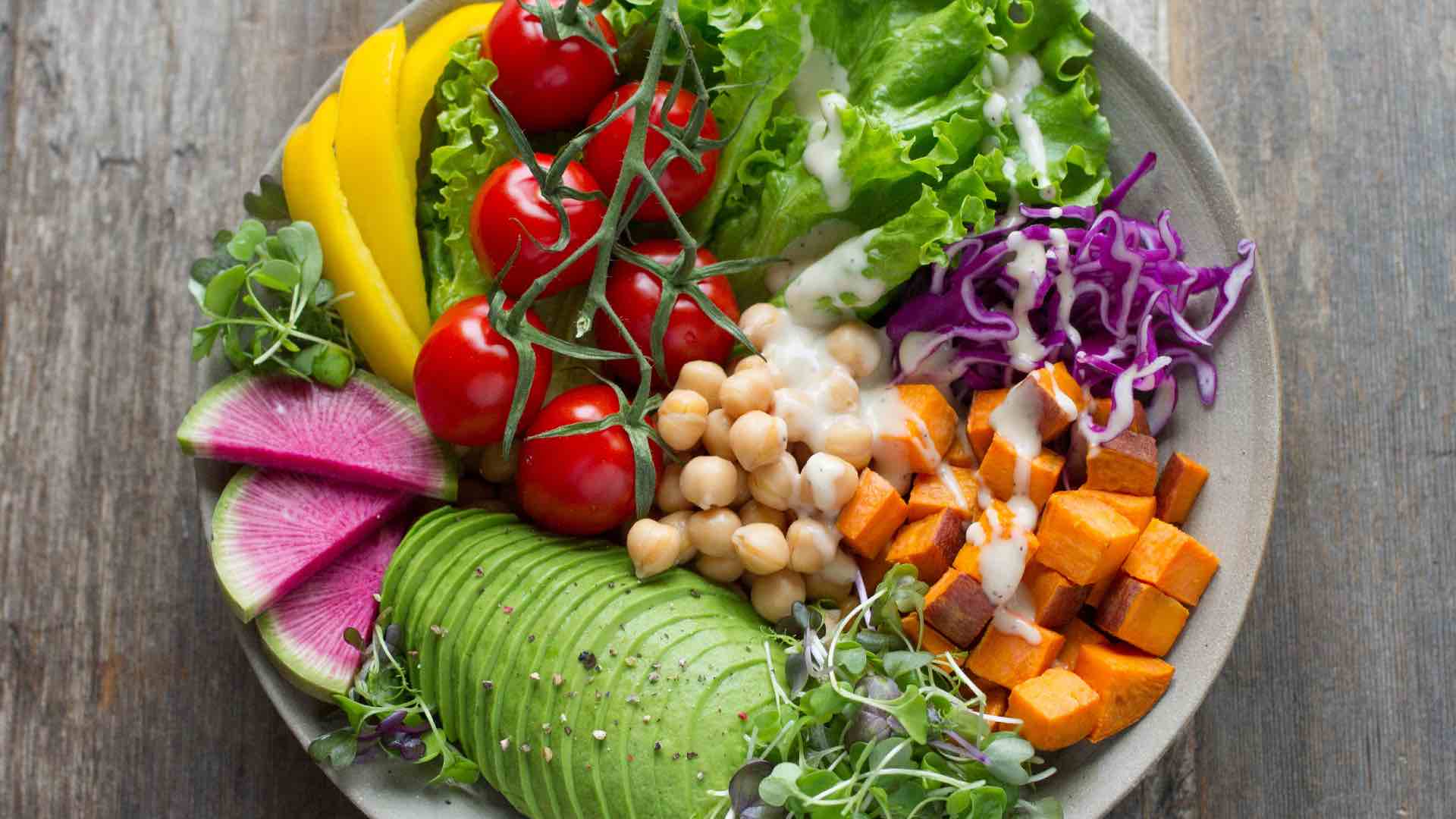 Debunk 5 common vegan myths: diet differences, nutrition, cost, and health. Learn the facts about veganism vs vegetarianism and balanced plant-based eating.