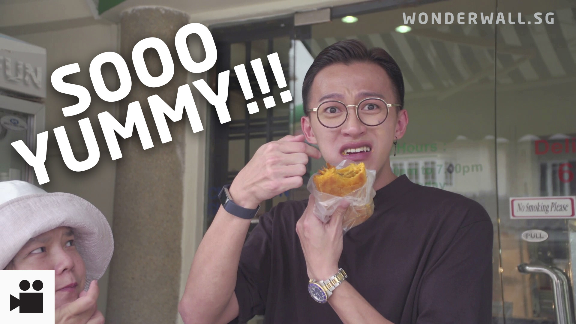 Chef Sam Wong and wife Lee Yee join Tosh on his 10,000-step walkabout in Joo Chiat and Katong, discovering all things crunchy, colourful and creepy.