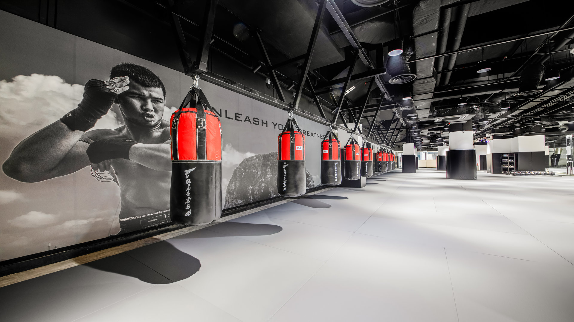 Train with Muay Thai world champion Nong-o at Evolve MMA Clarke Quay. Discover the intense cardio, self-defence skills and mental benefits in this firsthand account.