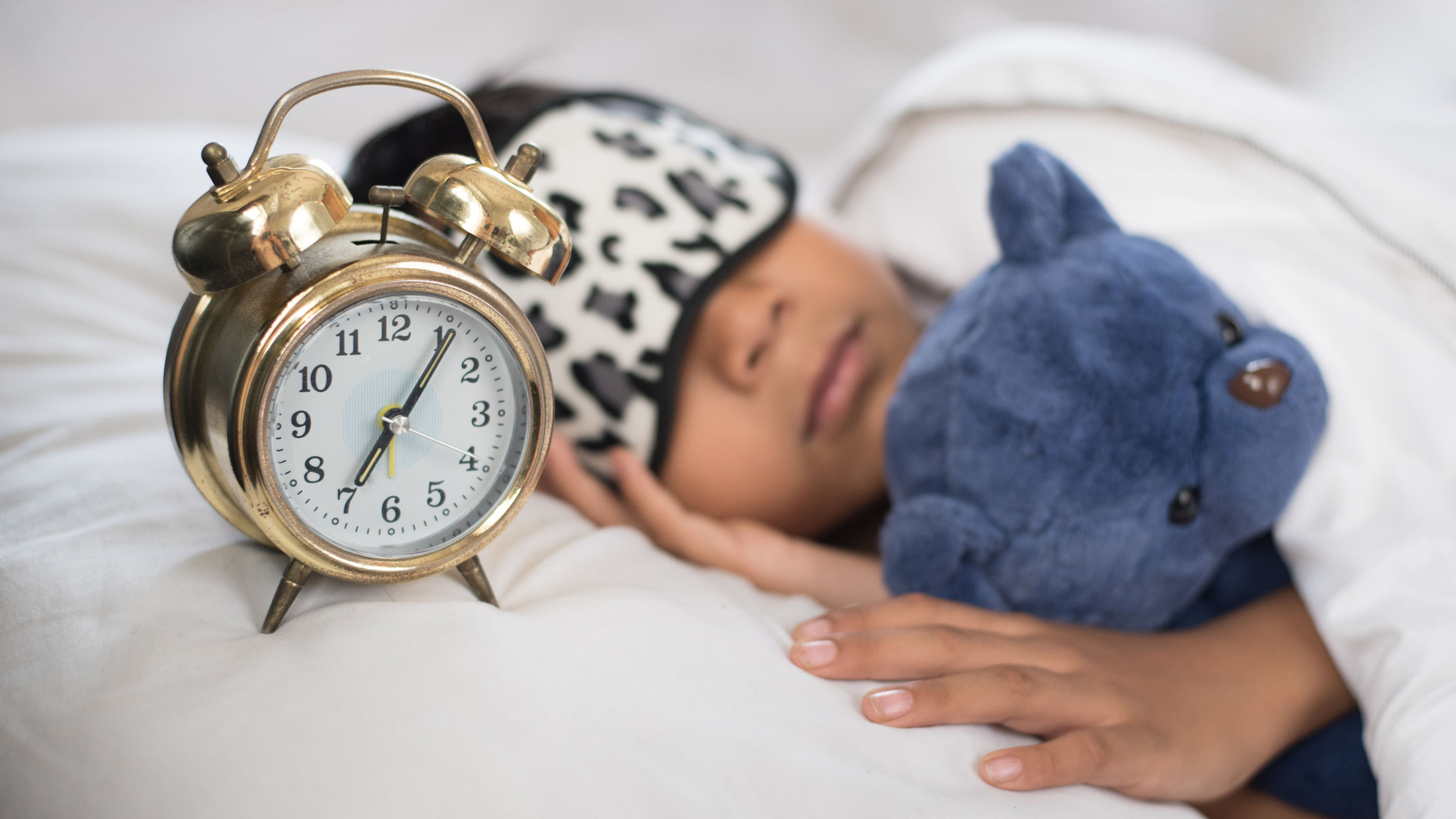 Beat jet lag faster with expert tips: adjust sleep schedules, hydrate, embrace sunlight, and plan easy for the first few days, to make the adjustment as easy as possible.