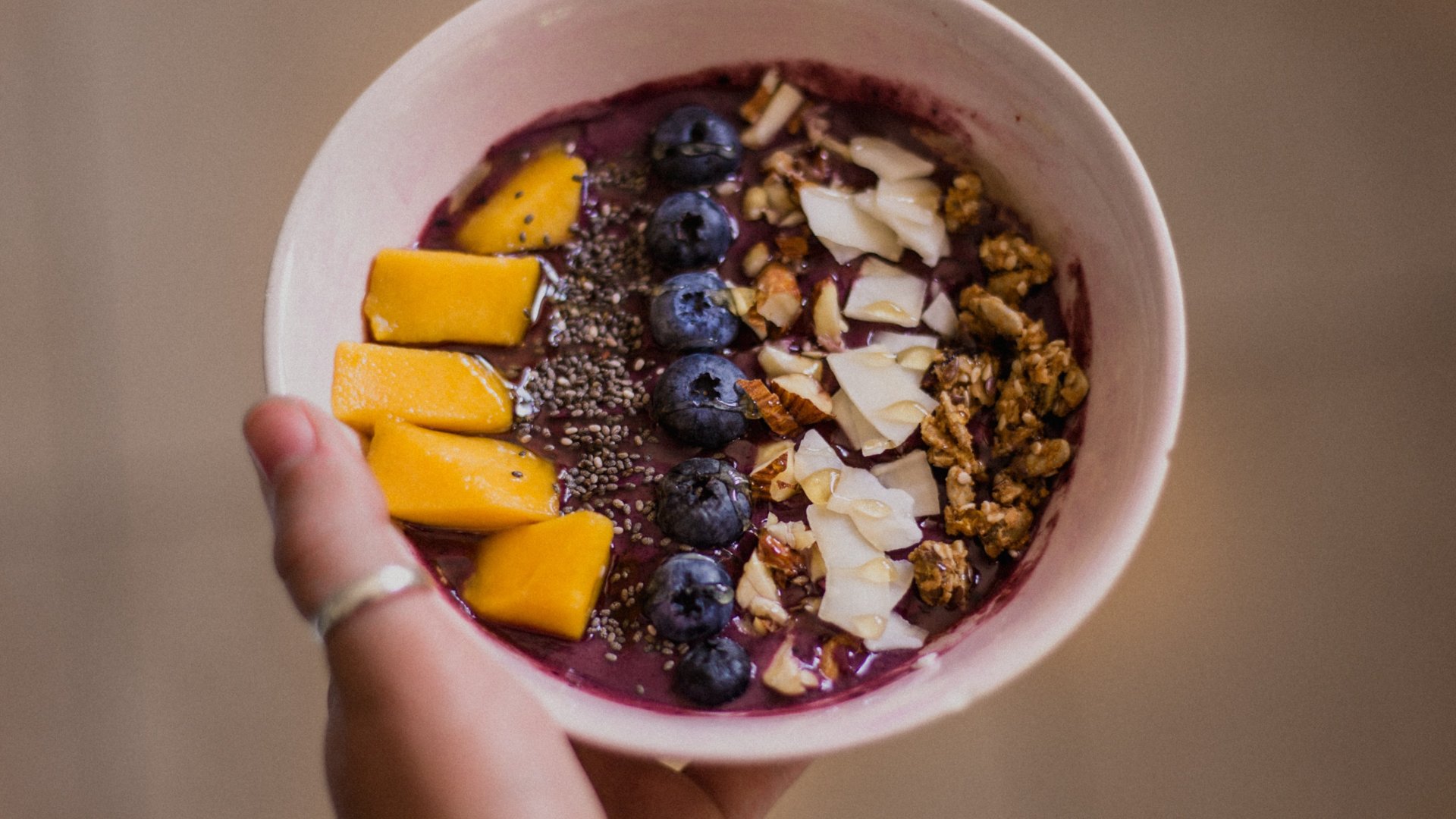 When that Açai bowl makes you heave "a sigh" of disappointment instead.