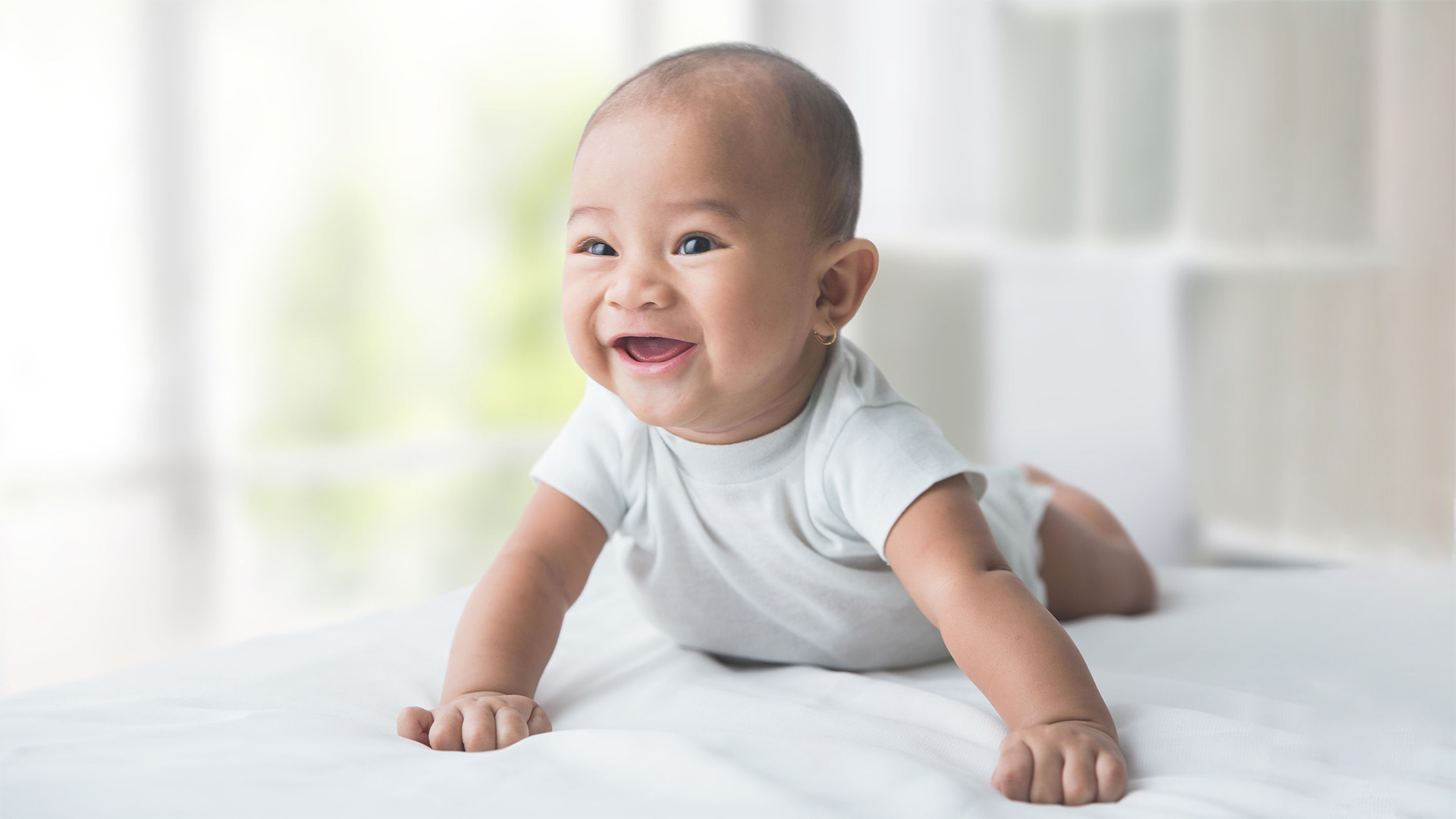 What I entertained my seven-month-old baby at home with.