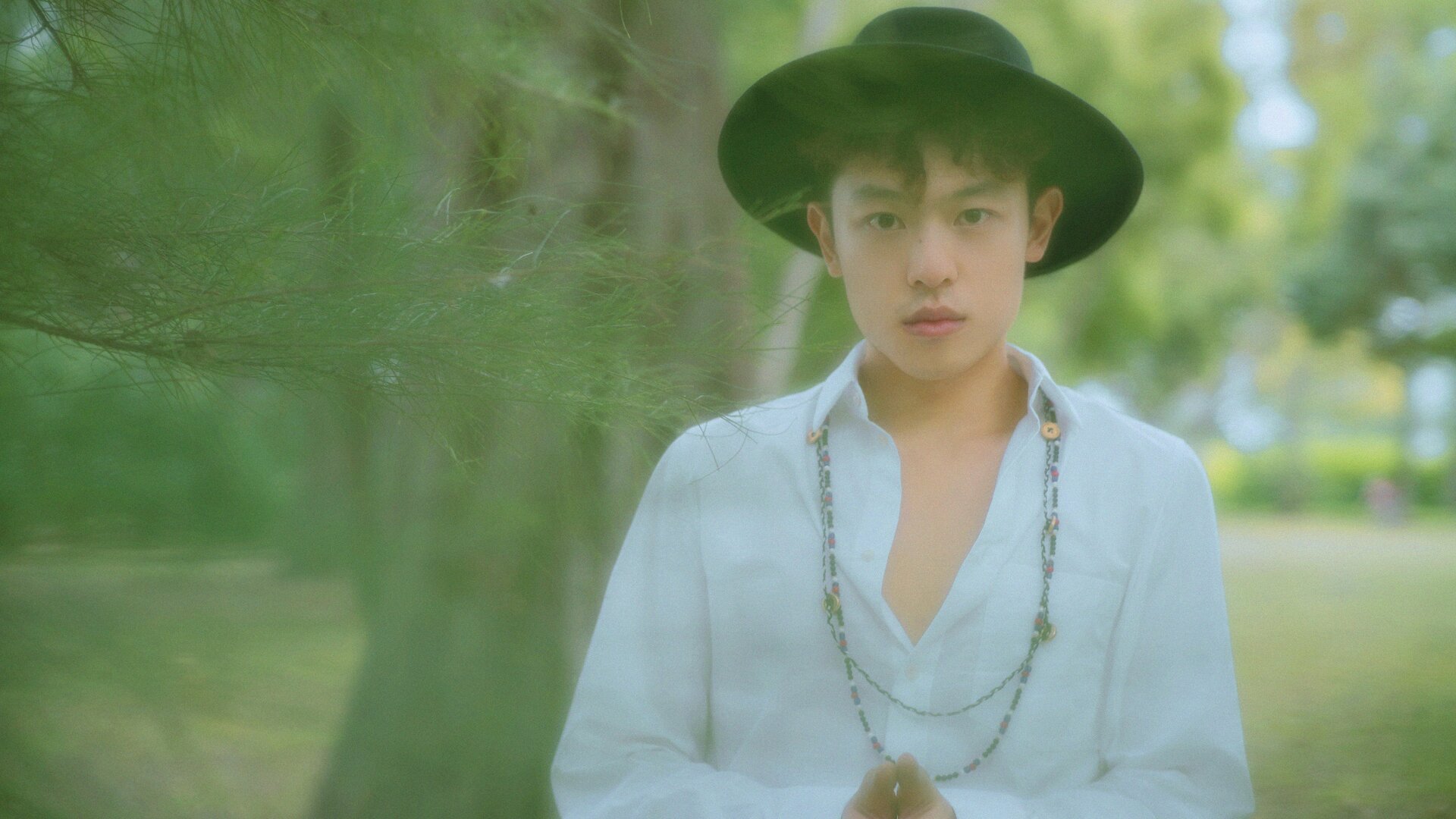 Dru Chen returns with “Future Me + You,” a soulful lo-fi slow jam blending old-school R&B vibes, heartfelt lyrics, and a striking black-and-white video.