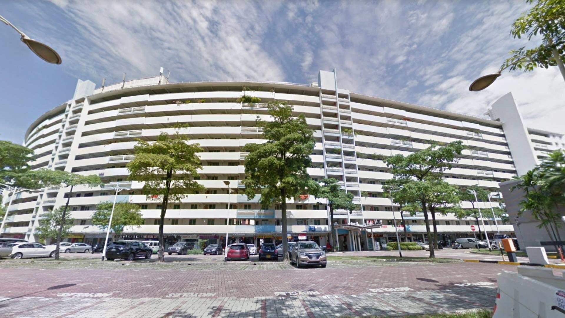 Discover Singapore’s most unique HDB flats, from terraced homes and jumbo units to lofts, Granny flats and 3Gen homes. Including ones with super long corridors - Blk 34 Whampoa West has a 320m long corridor on every floor.