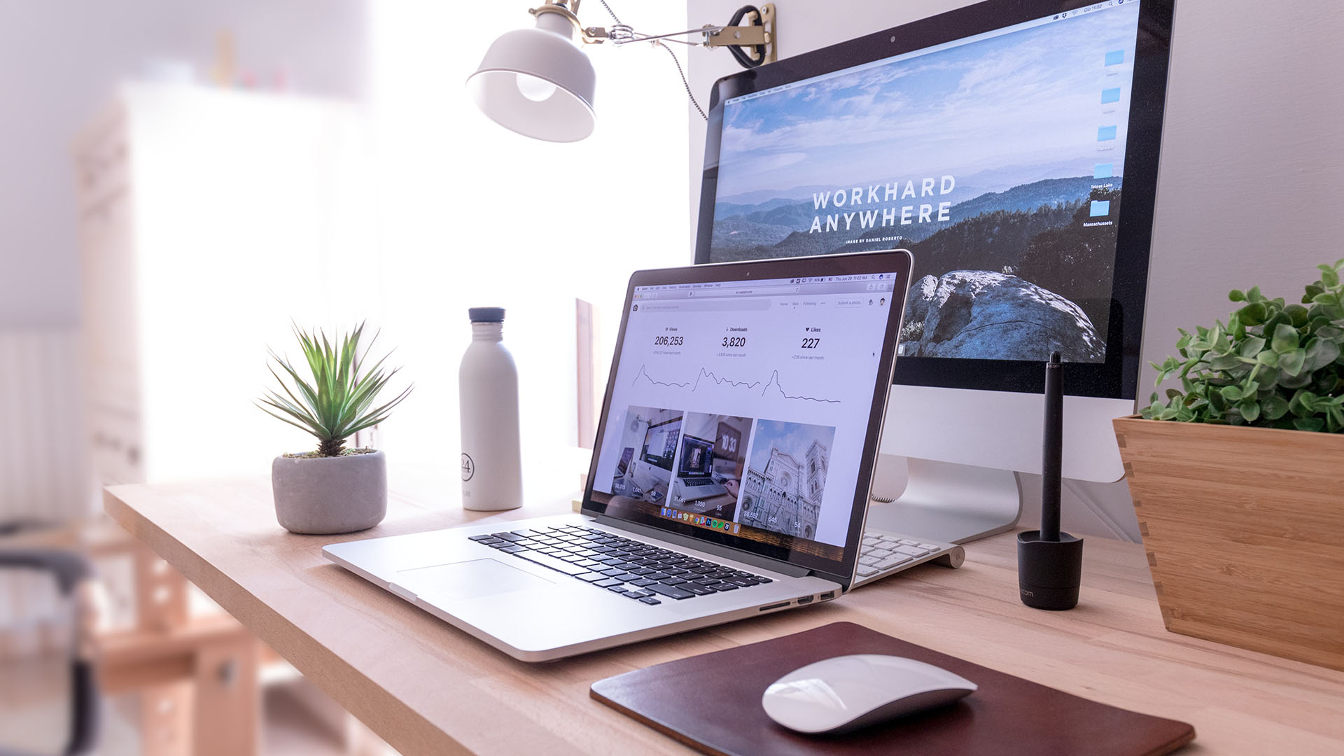 Hybrid work arrangements might be here to stay. Here's how to toggle between onsite and offsite work without losing your mind.