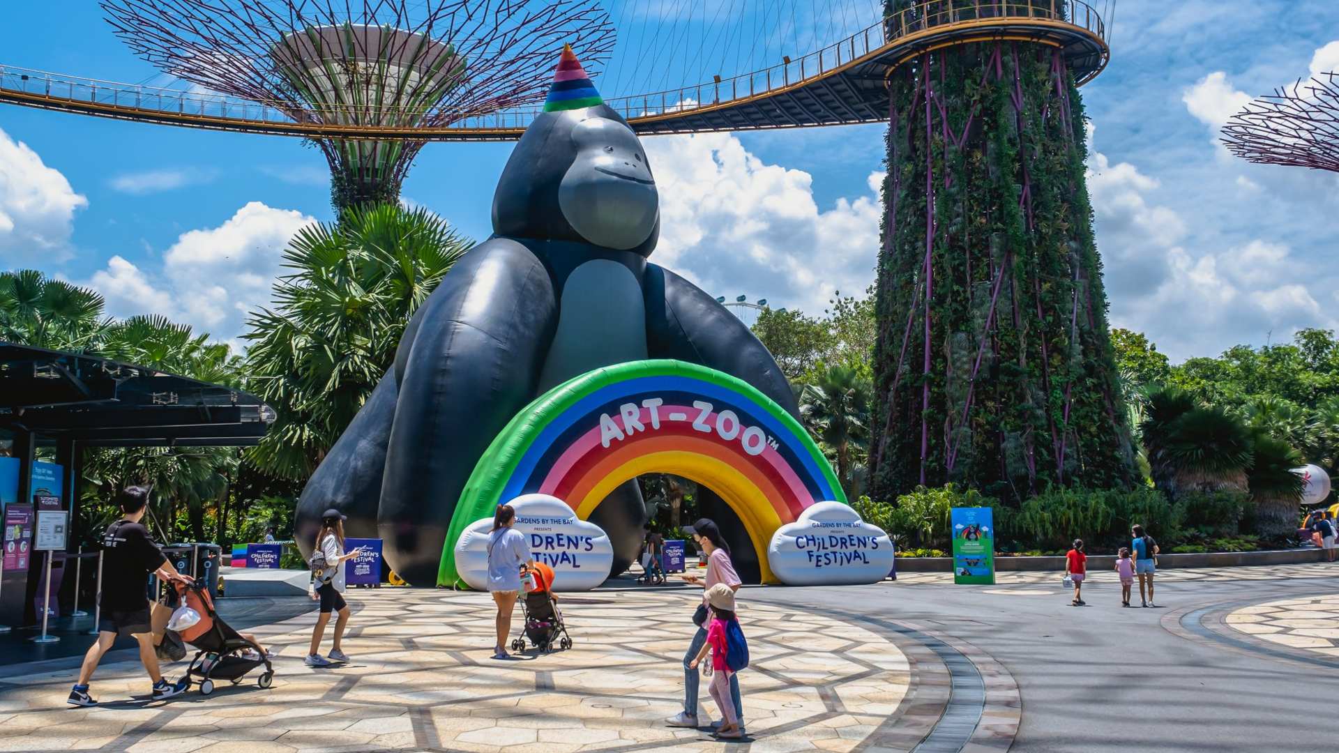 Embark upon an afternoon tea experience on a garden-themed ferry, say hi to the Art-Zoo crew at Gardens by the Bay and more this weekend.