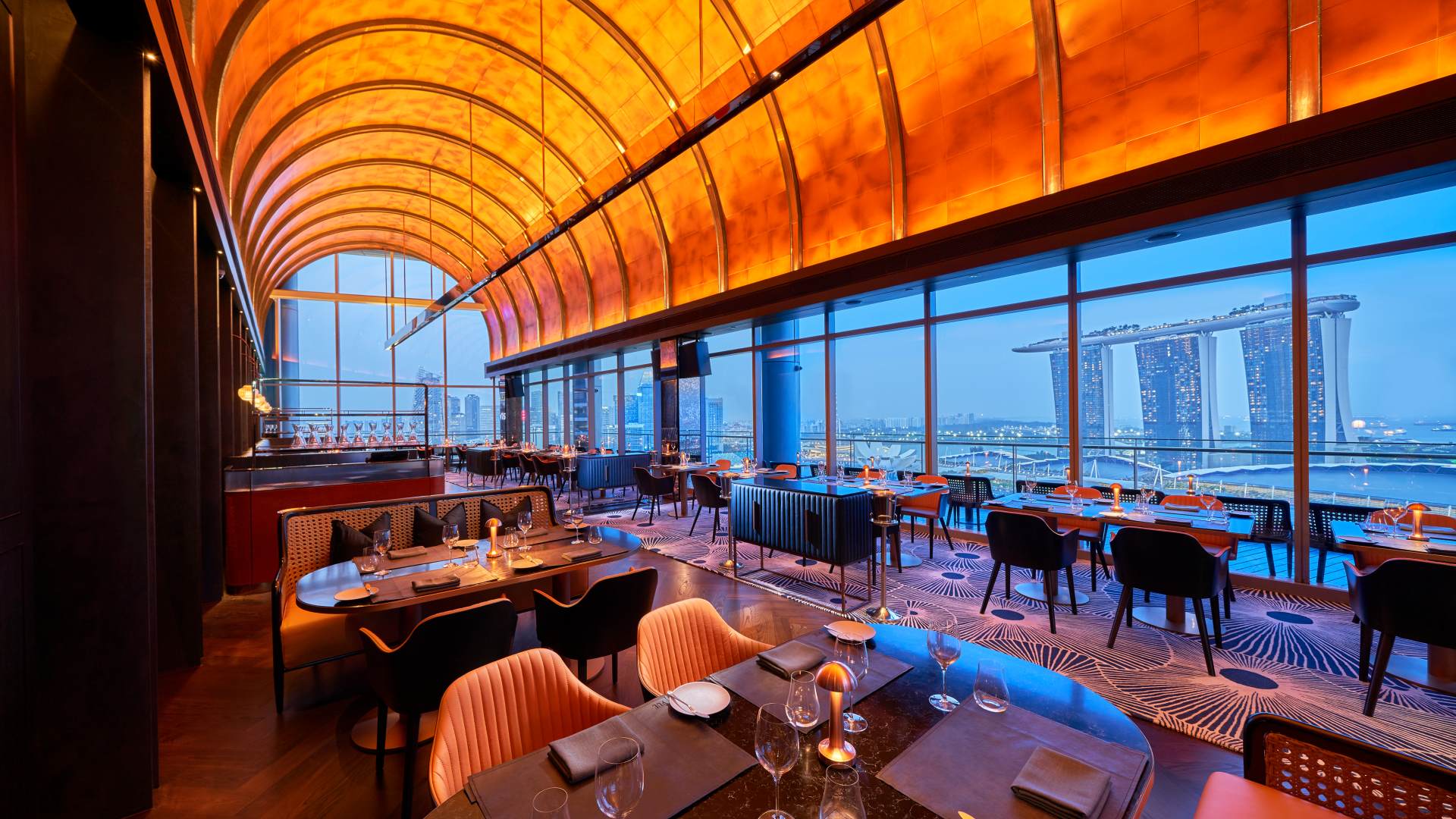 A dining hall like this one at VUE, located on level 19 of OUE Bayfront in Collyer Quay, will leave you gobsmacked even before the food arrives.