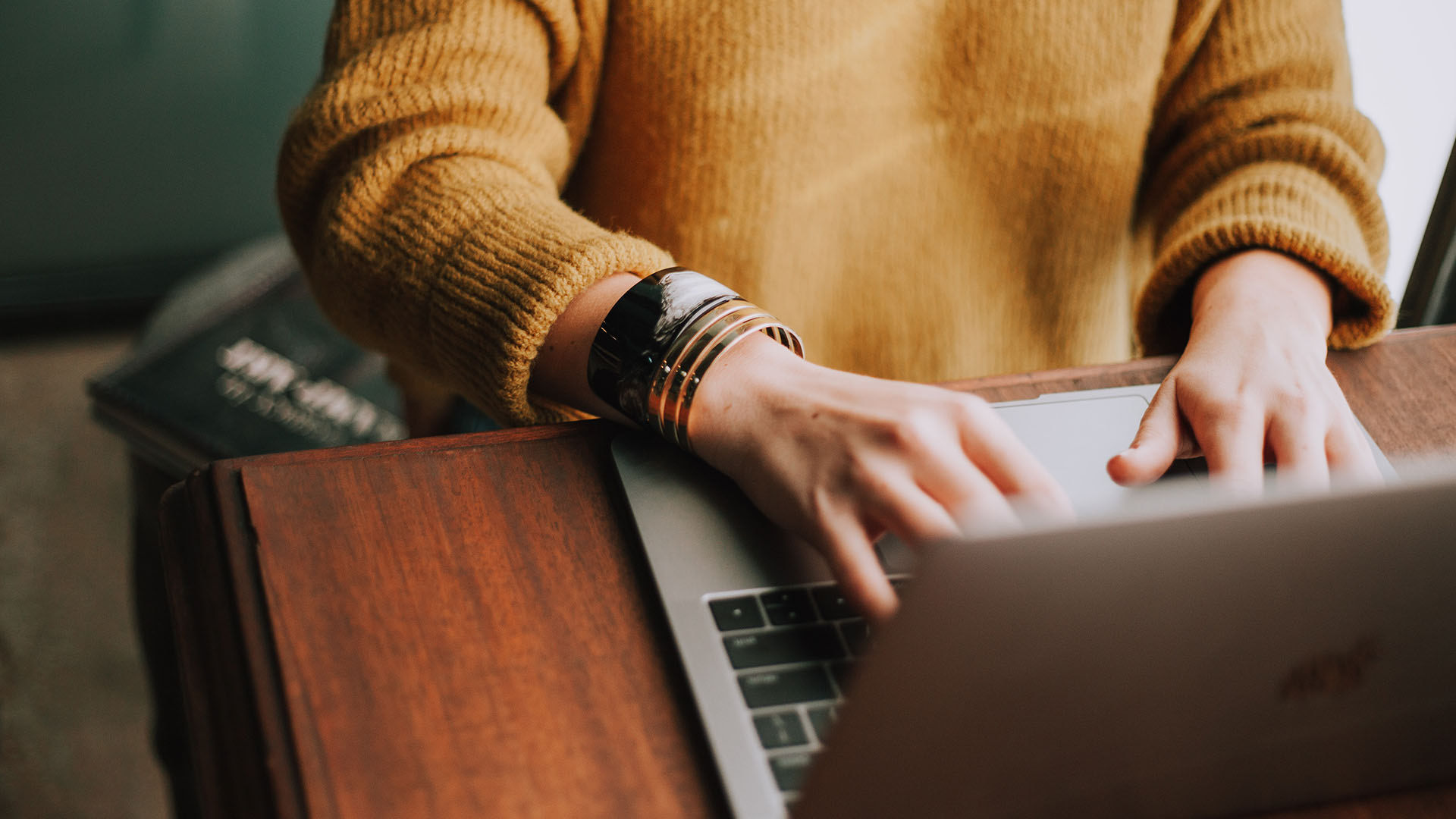 Beat inflation with these flexible side hustles in Singapore. Earn extra income from surveys, mystery shopping, tutoring and more in your spare time.