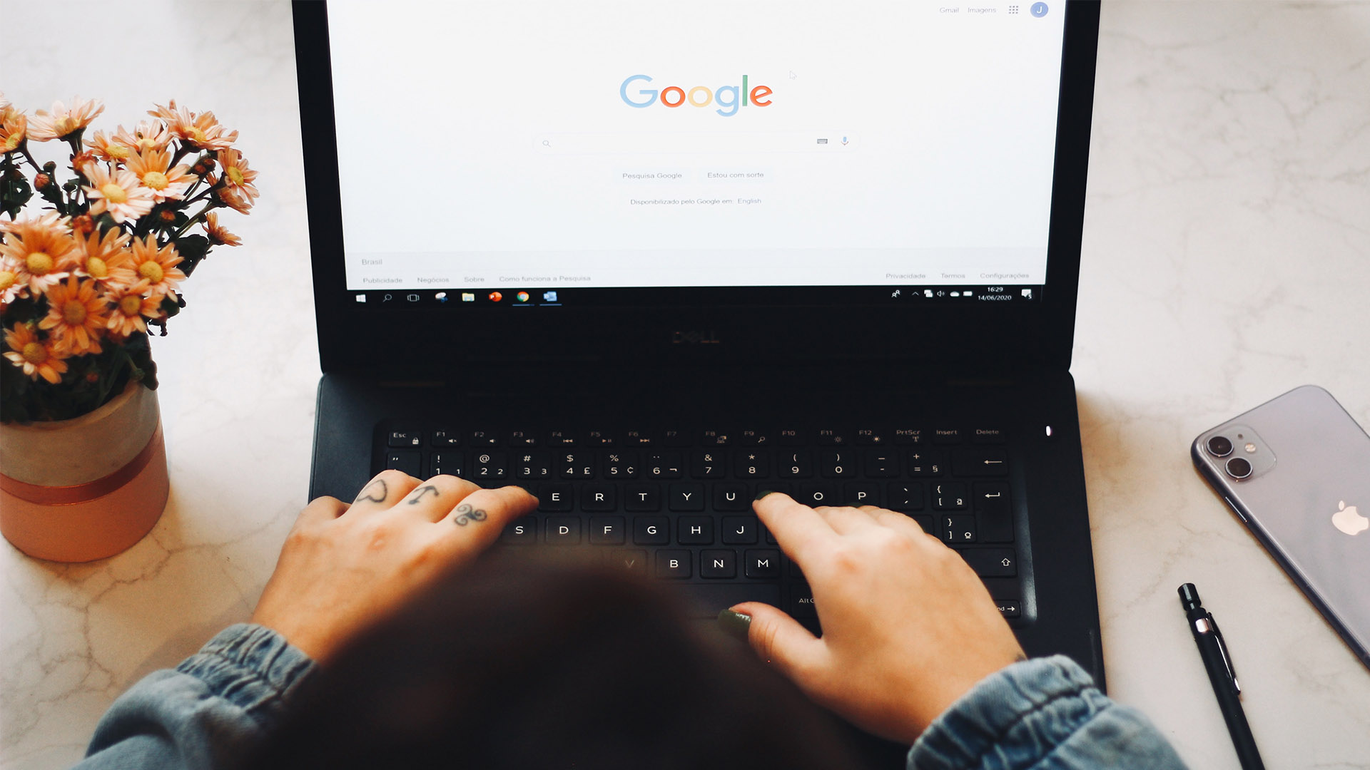 We discuss about what Singaporeans have Googled this year.