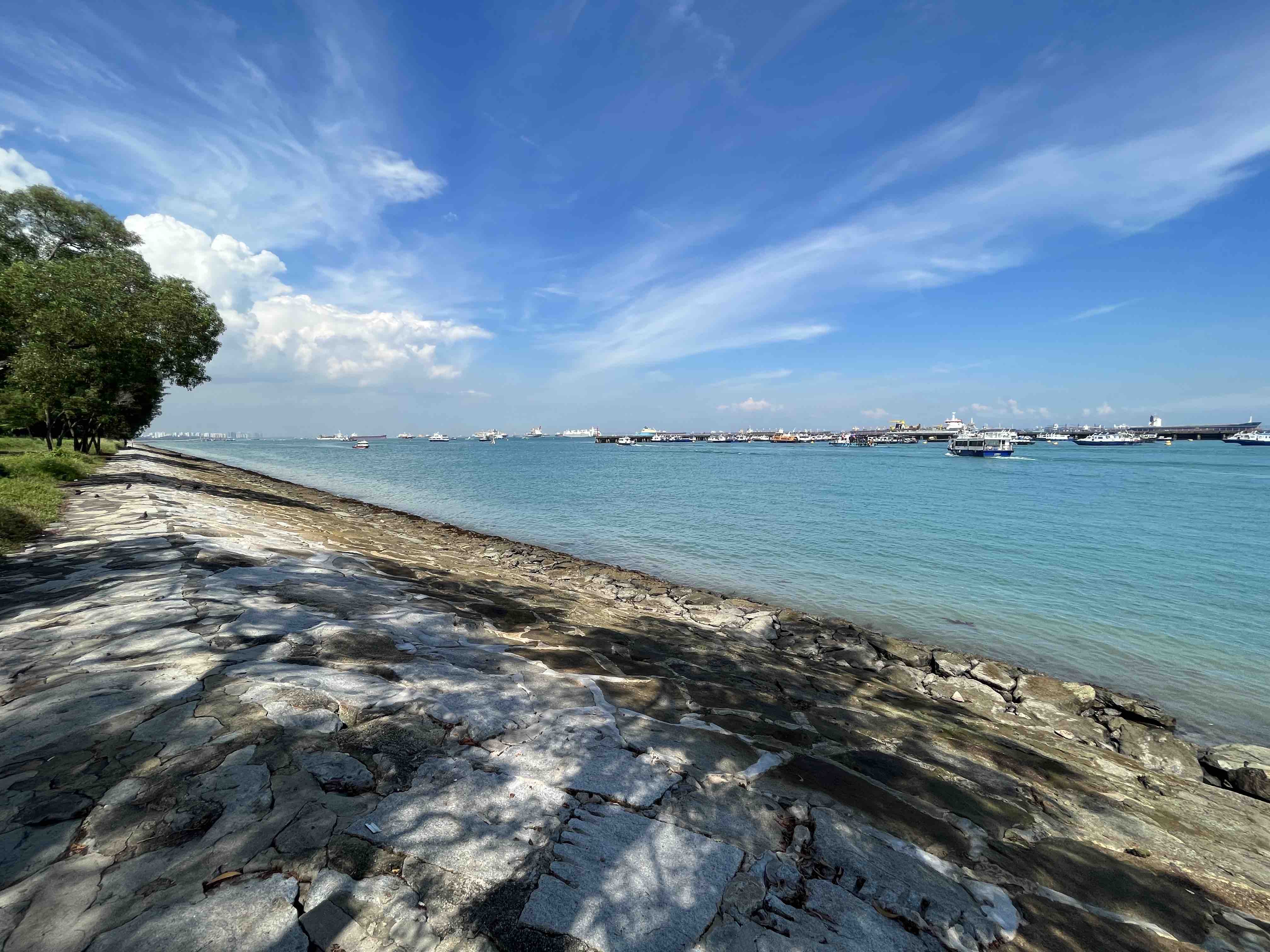 Explore Marina South on foot and find out why it's a great spot for a cycling date weekend and a peaceful picnic by the ocean.