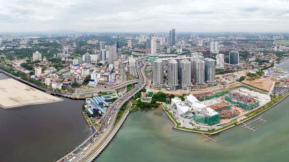 How to make the best of your time if you are stuck on the causeway for hours, when driving into Malaysia.