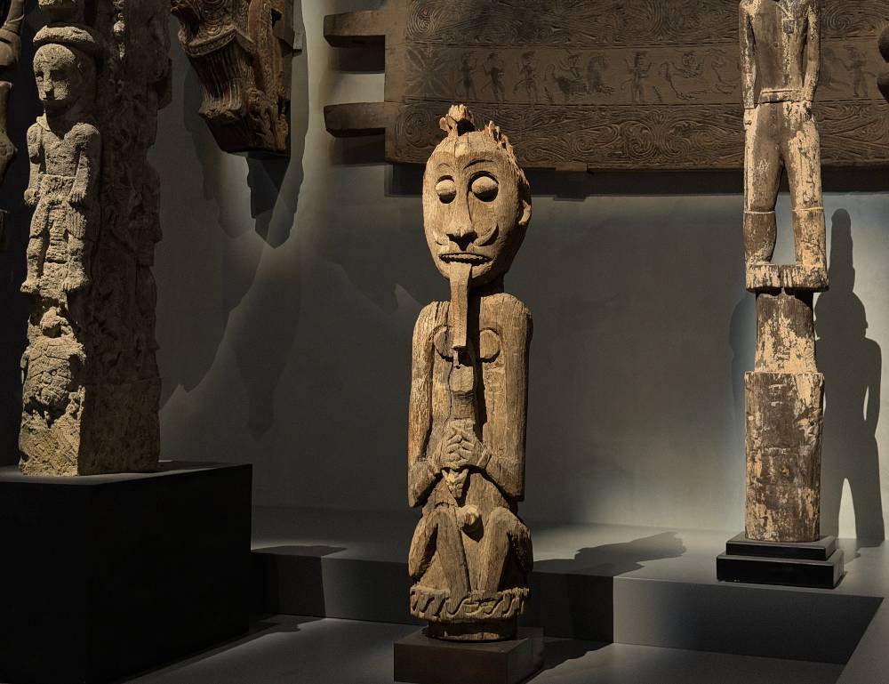 National_Monument_Asian_Civilisations_Museum_Statues Statues on display at the Asian Civilisations Museum