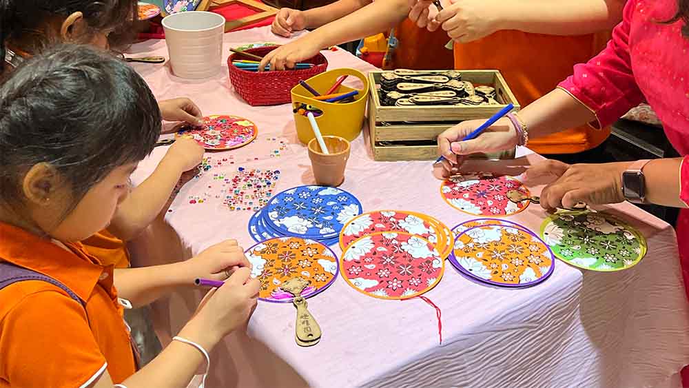 This weekend, the National Heritage Board is holding a slew of workshops, craft stations, and more family-friendly activities to celebrate Racial Harmony Day.