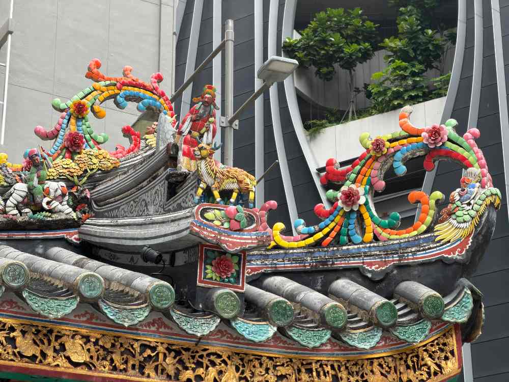 National_Monument_Yueh_Hai_Ching_Temple_Roof_1 Yueh Hai Ching temple roof decorations
