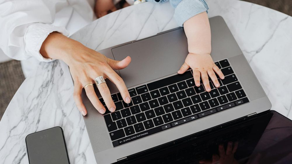 Learn how to balance work and parenting, shed societal judgments, and embrace a guilt-free life as a working mum.