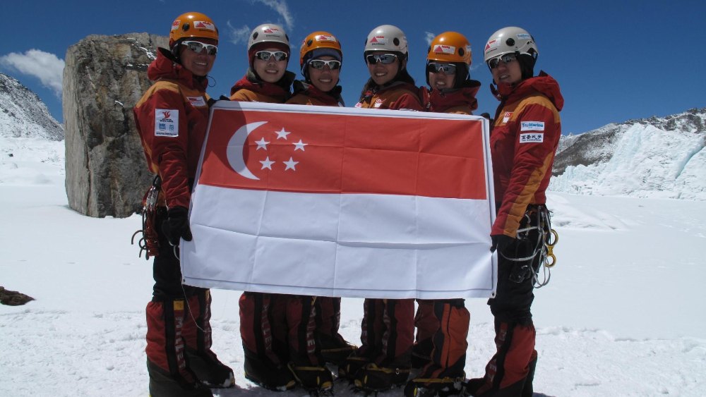 Singapore Women's Everest Team.