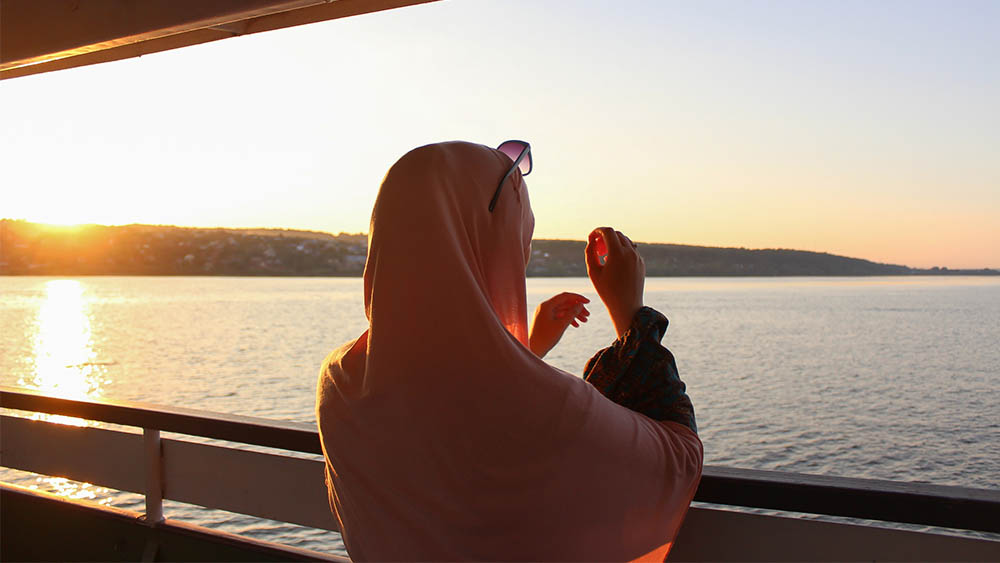 Female muslim traveller