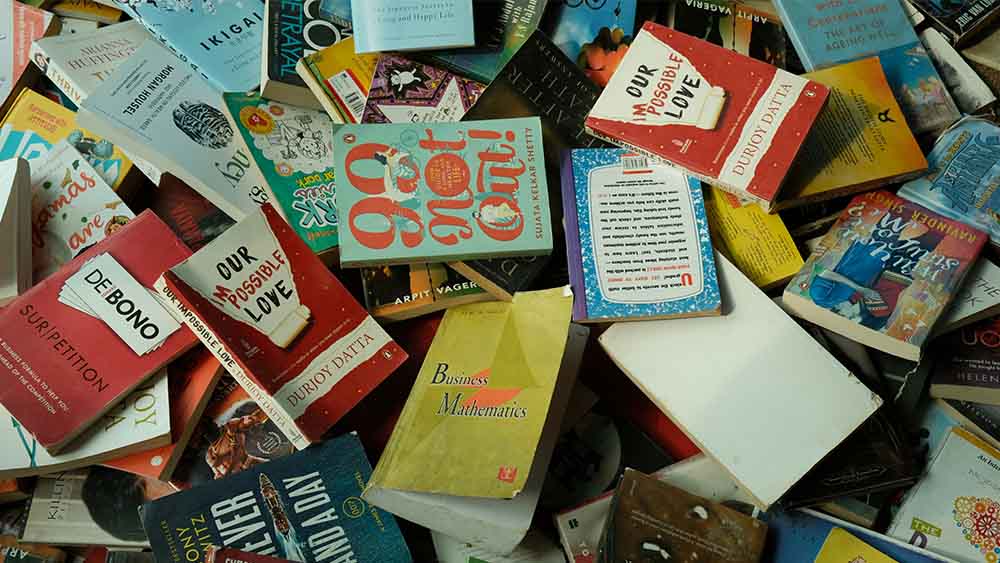 Decluttering your old books? Here's how you can give pre-loved book a new lease of life. Sell or donate books in Singapore.