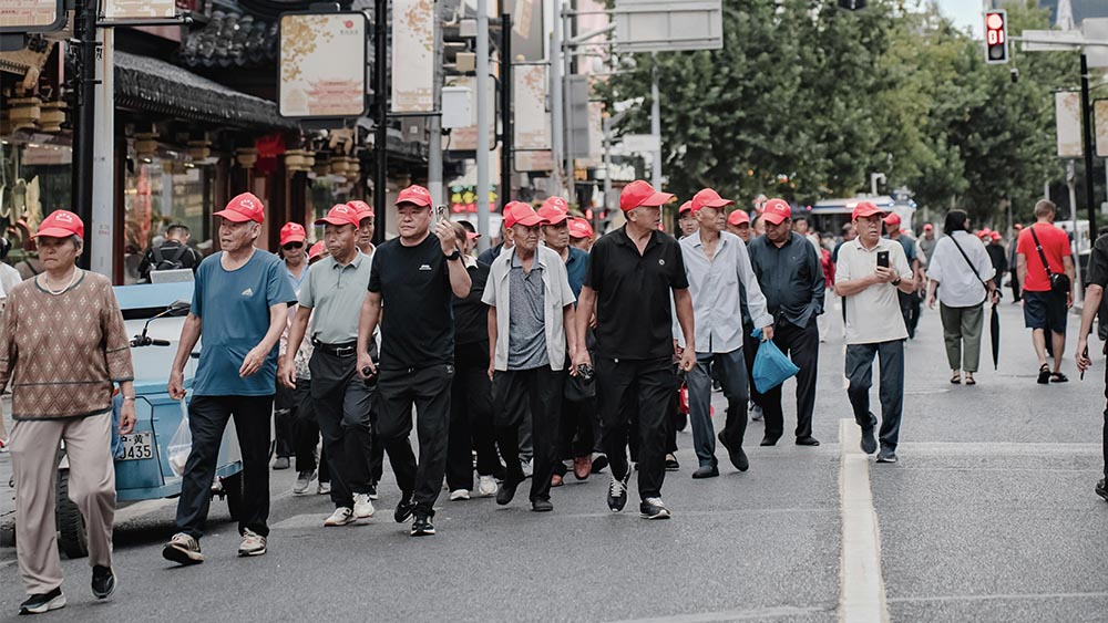 group tour city