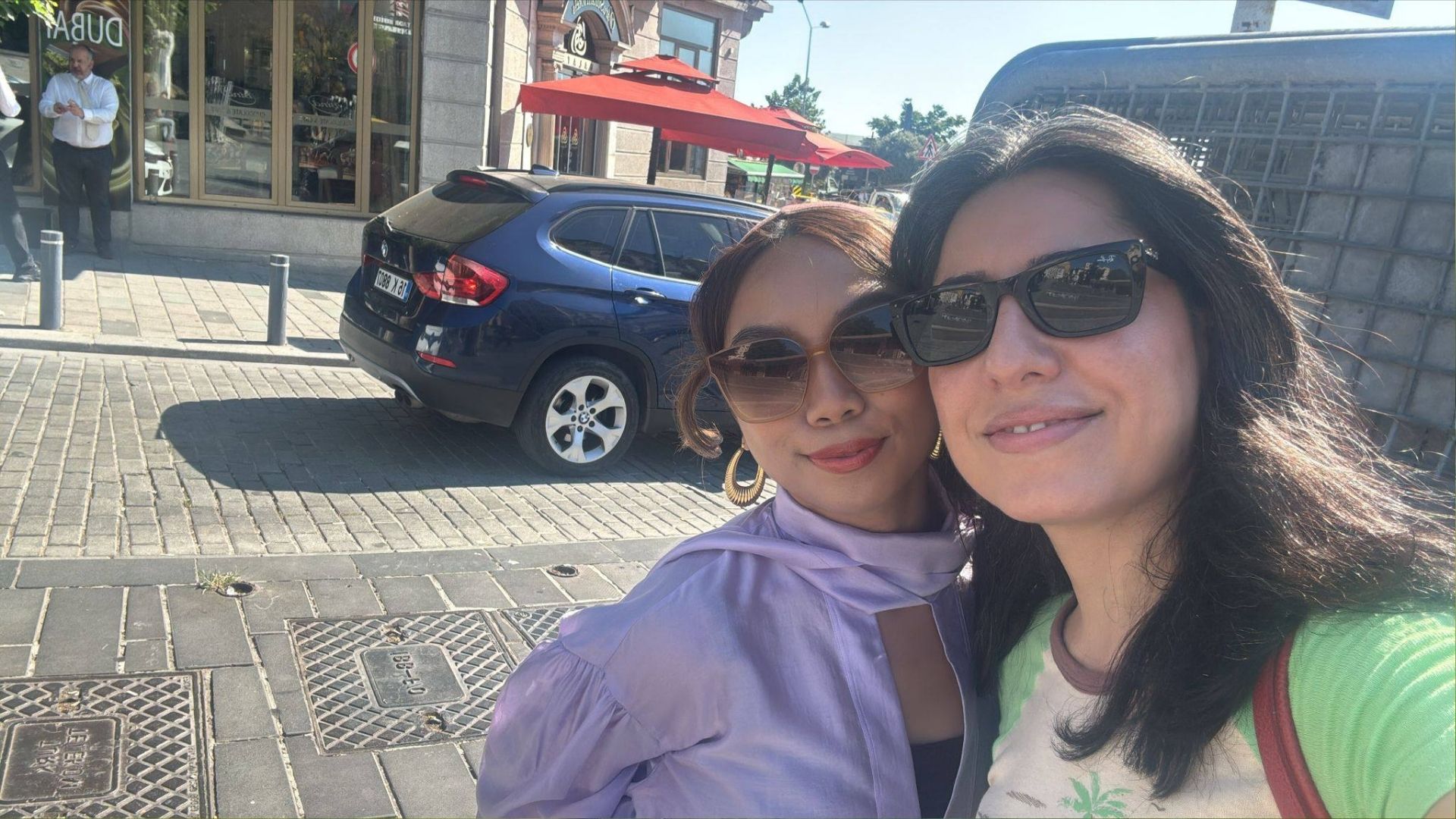 gf solo travel tour guide