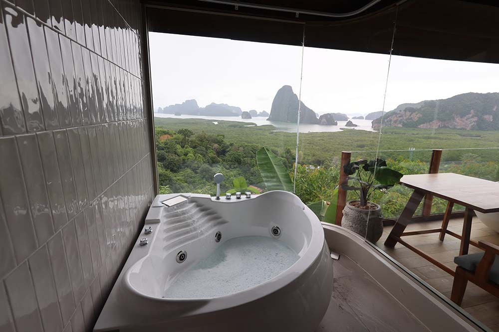 phang nga bay hot tub